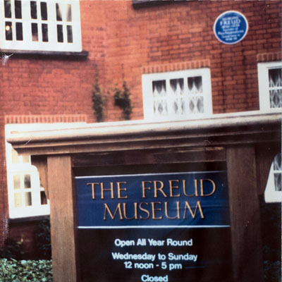 T16_02_[PA310443][400x400]